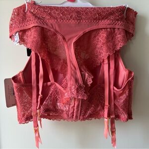 3 Piece Lingerie Set 38C Bralette Garter Belt Thong Panties Size XL